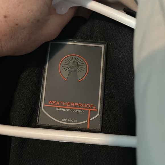 Weatherproof jacket - Picture 13 of 14